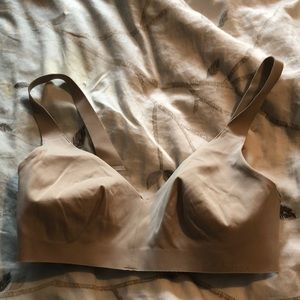 Lululemon 32D High Support Bra